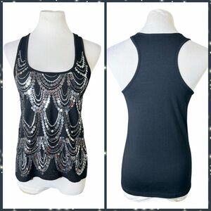 10/25🦋 Almost Famous Black & Silver Sequin Scallop Design Racerback Tank - Large